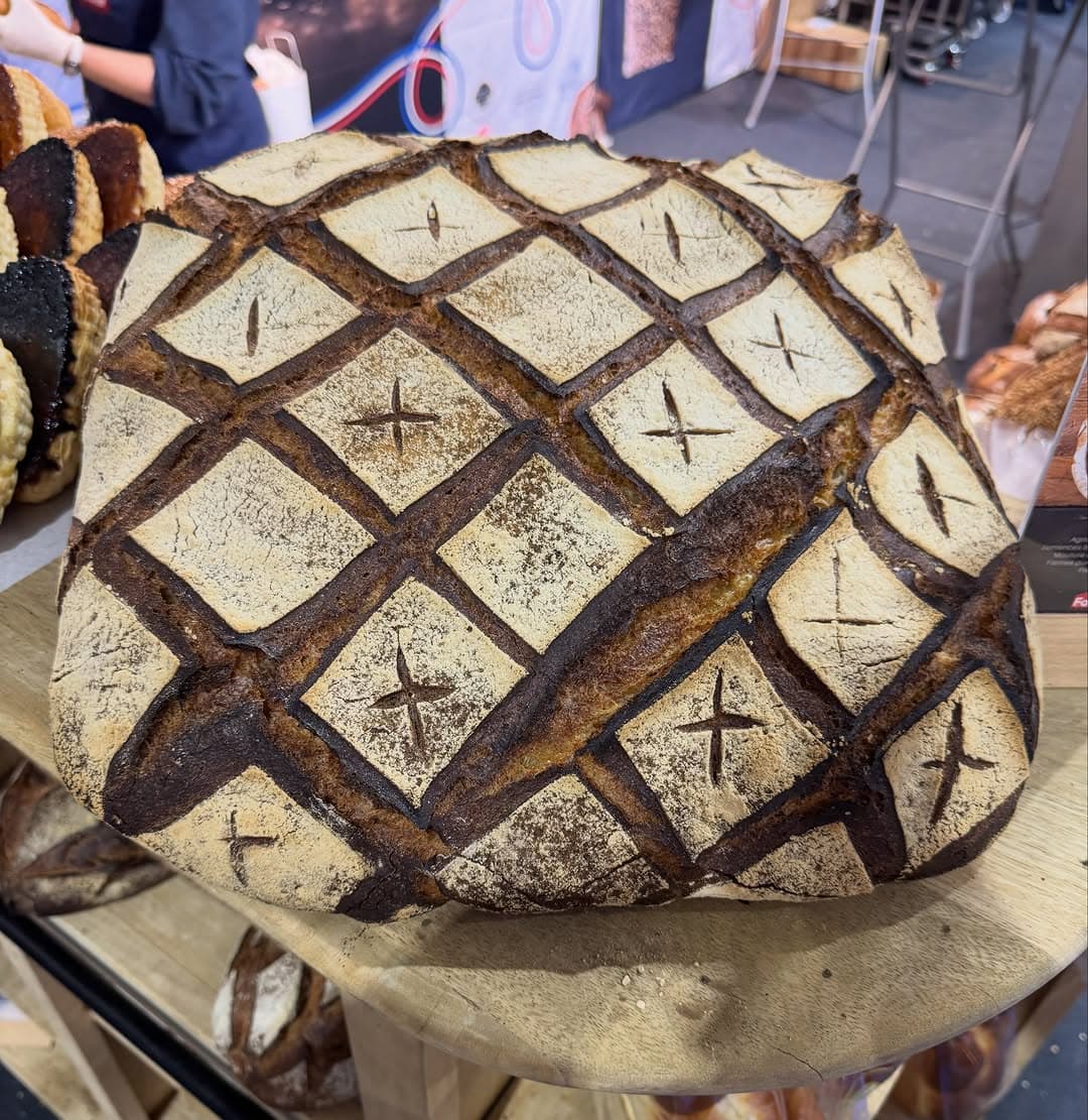 Produits présentés au parc des expositions à Rouen ce week-ends. 
Une gamme de pain 100% levain , sa